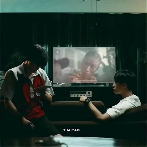 Moonlight Chicken Explores Unexpected Feelings between Diner Owner and Stranger